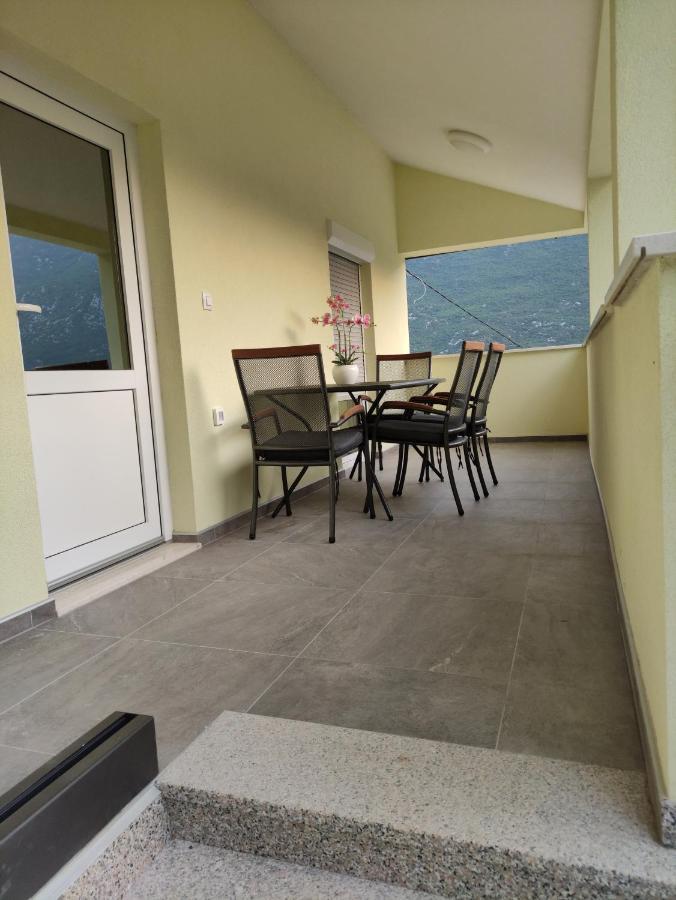 Apartmán Mira 2 Zagvozd Exteriér fotografie